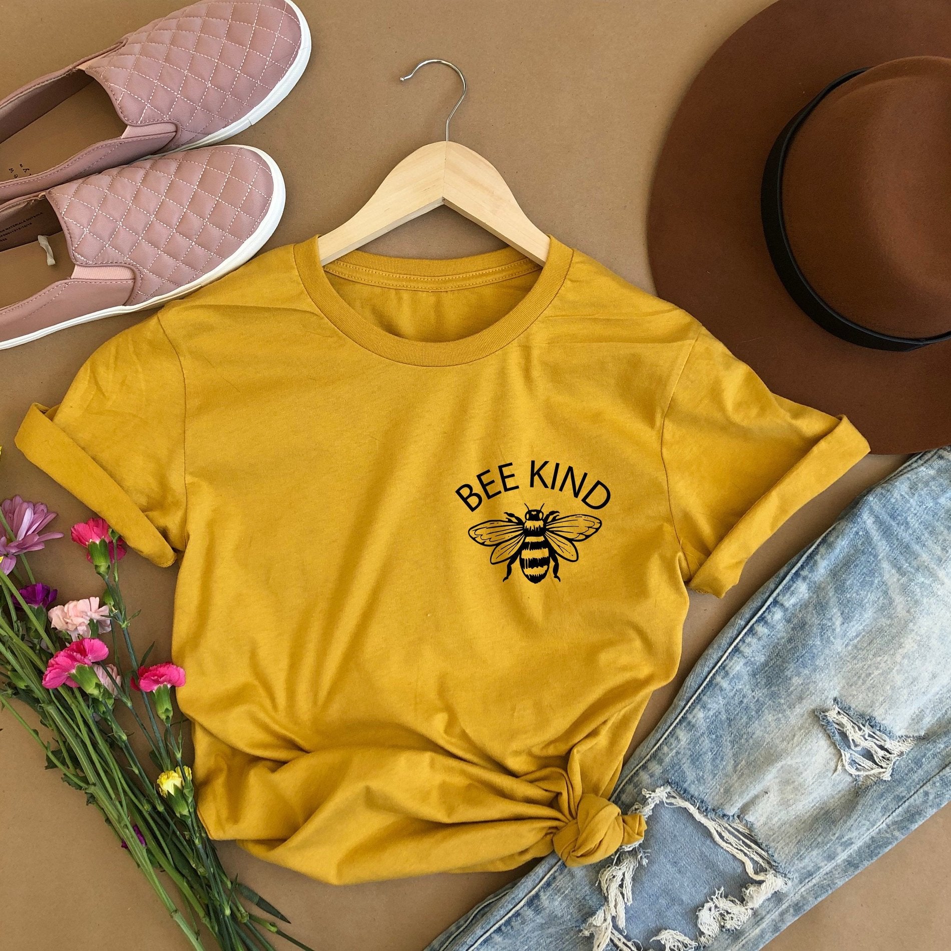 Bee Kind T Shirt – The Container Clothing Co