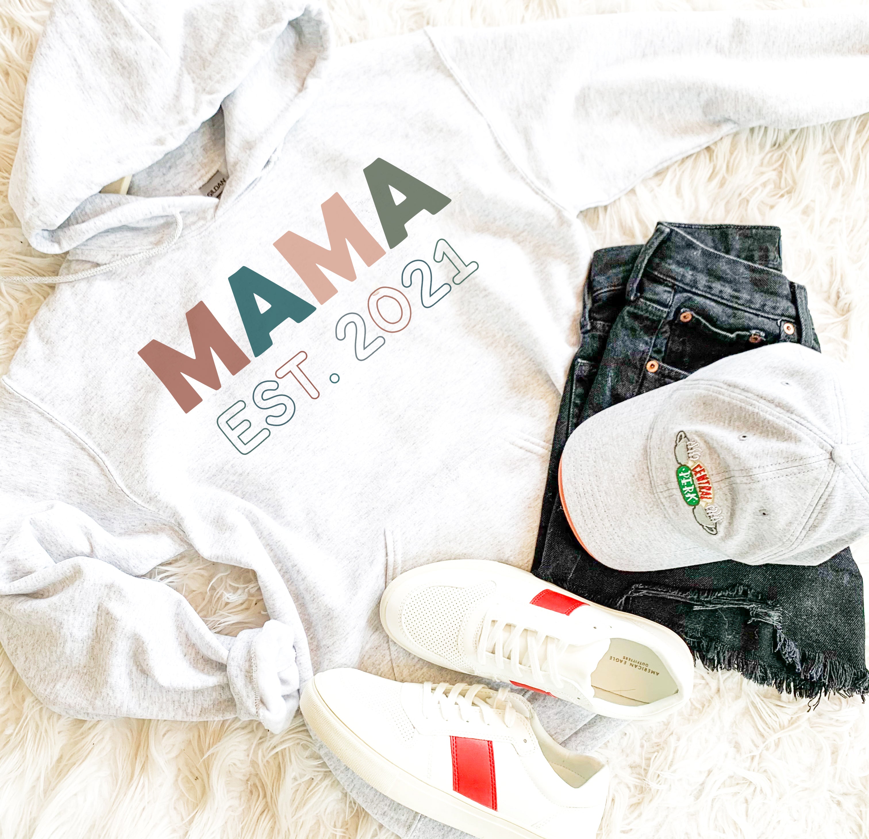 Mama Est. 2021 Custom Year Sweatshirt – The Container Clothing Co